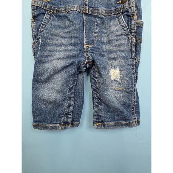 Oshkosh B’gosh baby 3m distressed denim overalls with light blue pocket vestbak - Picture 3 of 9